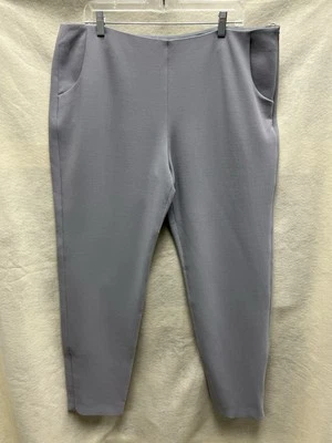 Pantalones de vestir Giorgio Armani para mujer talla 52 grises con cremallera al tobillo nuevos con etiquetas $1,195 Foto 1 de 4