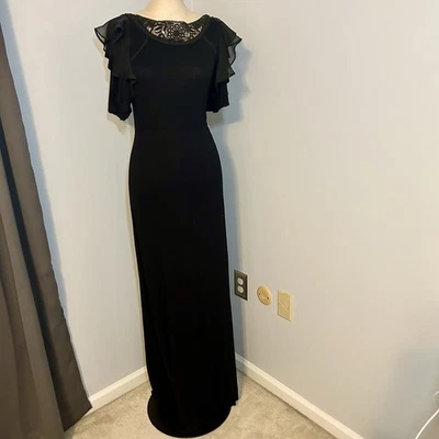 Vestido Free People Negro * Crochet *Volantes *Espalda Abierta *Talla Pequeña Rayón/Spandex Usado en Excelente Condición Foto 1 de 4