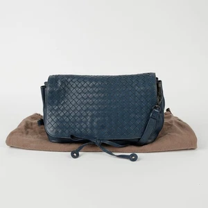 Bottega Veneta Blue Leather Intrecciato Shoulder and Crossbody Bag 61434901 - Picture 1 of 23