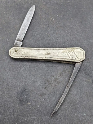 Silver Toned Gold Top By Cattaraugus Early 1900's Gentleman's Pocket Knife - Image 1 of 4