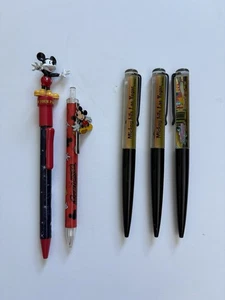 Lote de bolígrafos vintage de Mickey Mouse / Mickey Hits Las Vegas  - Imagen 1 de 4