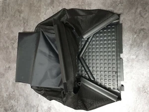 Original Ersatzteil für Solo Rasenmäher alle 550er Baureihen: Fangkorbbespannung - Picture 1 of 2