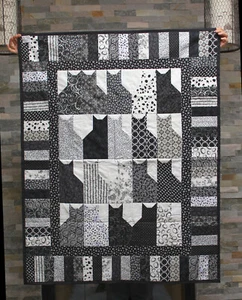Handgefertigt schwarz & weiß Kätzchen Katze Quilt Überwurf KATZENRETTUNG - Bild 1 von 2