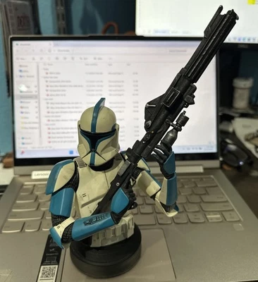 Mini Busto Star Wars Gentle Giant Phase 1 Clone Trooper Teniente Deluxe 45/1000 Foto 1 de 4