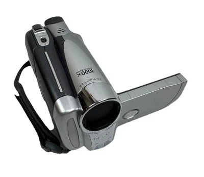 Canon DC220 Mini DVD Camcorder Silver /Gray Tested Working No Charging Cord - Image 1 of 4