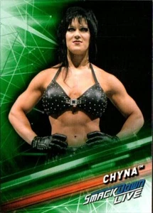 Inserto live Topps WWE 2019 Smackdown verde parallelo #69 Chyna - Foto 1 di 1