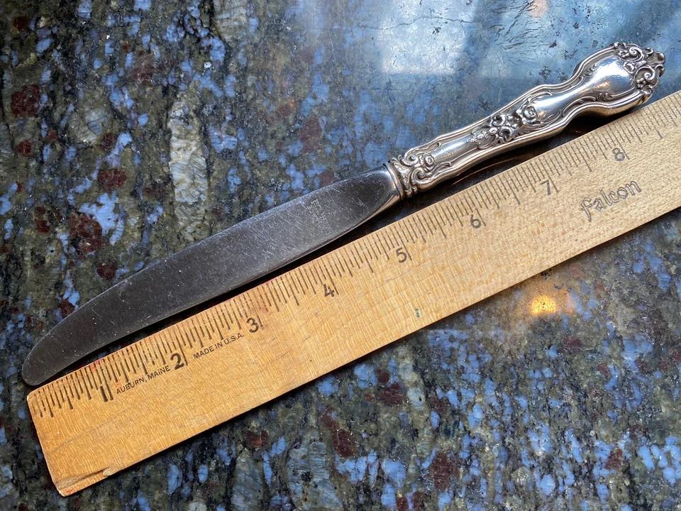 🍴 Wallace Sterling LA REINE HH Knife, 9" (No Mono or Mono Removal) AS FOUND 🍴 - Image 1 of 4