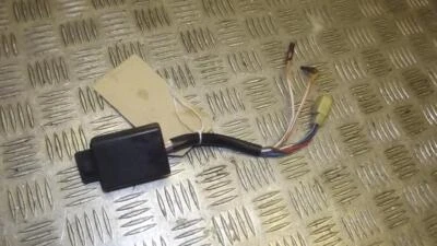 Kawasaki KZ400A KZ400 A 1977 Electrical Fuse Box - Image 1 of 4