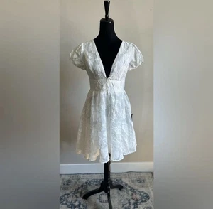 NWT Lulu’s Admiral Spirit Ivory Floral Jacquard Puff Sleeve Mini Dress Size S/M - Picture 1 of 9