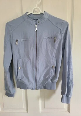 Chaqueta suave azul claro para mujer talla pequeña  Foto 1 de 3
