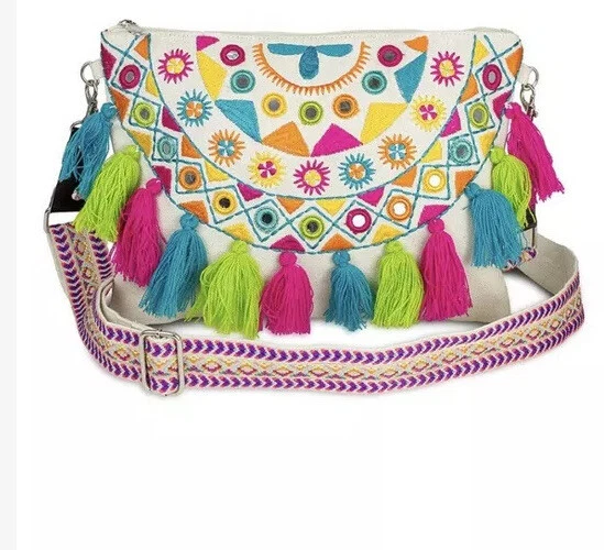 Bolso Bandolera MAGID Blanco y Fucsia Bordado Borla Foto 1 de 4