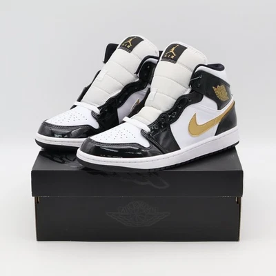 852542-007 Nike Air Jordan 1 Mid SE Metálico Dorado Patente Negro Blanco (Hombre) Foto 1 de 4