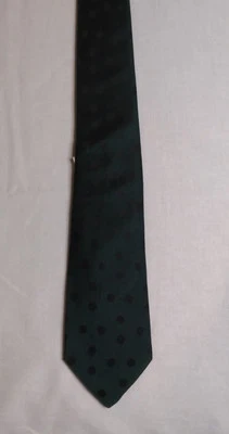 Corbata delgada vintage para hombre de Cavalier toda seda cazador lunares verdes carrera. Foto 1 de 4