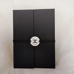 CHANEL La Collection 2024 CHANEL Neuheit Haftnotiz Bleistift Set Briefpapier - Bild 1 von 4