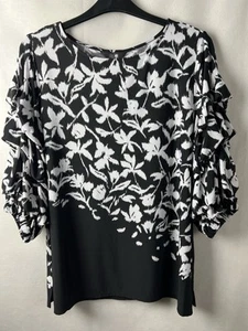 Slim Factor by Investments Woman's Top Plus 1X Ruffle Sleeve Floral Black A28 - Picture 1 of 12