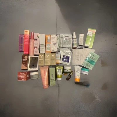 Lote 42 Piezas Maquillaje Belleza Premium Cuidado Piel (Todo NUEVO) Foto 1 de 4