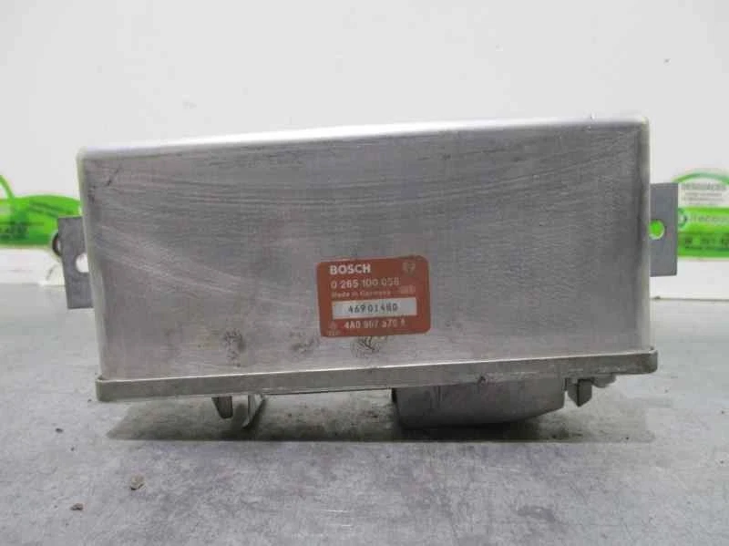 4A0907379A CENTRALINA ABS / BOSCH / 0265100056 / 992255 PER AUDI 80 AVANT 2.3 - Immagine 1 di 4