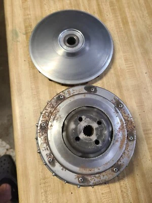 Polea embrague primario Yamaha Wolverine 700 R-Spec 900 millas 90 horas Foto 1 de 3