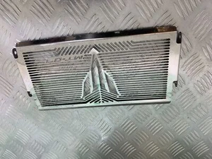 YAMAHA MT07 MT-07 CHROME RADIATOR GRILL  YEAR 2014 (STOCK 995) - Picture 1 of 4