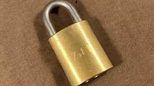 Vintage Brass Wilson Bohannan Lincoln Park Zoo Chicago Logo WB Padlock - Picture 1 of 11