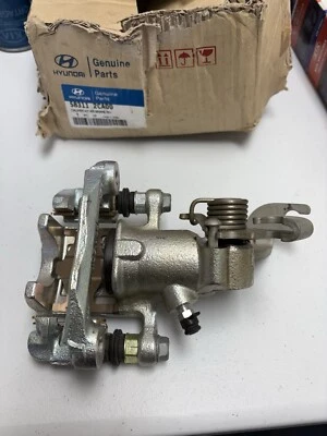Rear RH Brake Caliper KIA Hyundai Oem Spectra 2.0L 2005-2009  583112CA00 Mando Foto 1 de 4