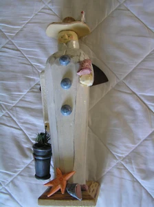 WOODEN FIGURINE BEACH THEME GREAT FOR BEACH HOUSE - Picture 1 of 2
