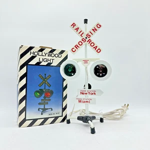 Hollywood Light Railroad Crossing Signals Light White w/ Original Box - Picture 1 of 4