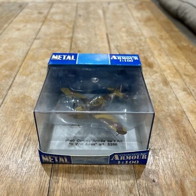 Коллекция броня авиации модель P-40 Curtiss Armee de l'Air «II WW тузы» 5396 - Изображение 1 из 4