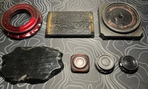 7 espositori asiatici con base in legno - Foto 1 di 8