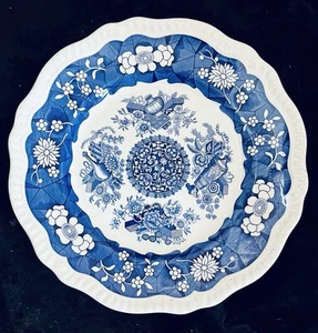 10-7/8" Dinner Plate - TROPHIES - Spode Blue Room Collection Regency Series  EXC - Picture 1 of 5