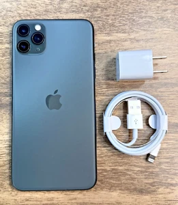 Apple iPhone 11 Pro Max - 64 GB - Verde Medianoche (Todos los Portadores) - Buen Estado - Imagen 1 de 8