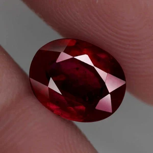 ES 3.19 ct. Rubí Natural Oval Rojo Nigéria - Imagen 1 de 4