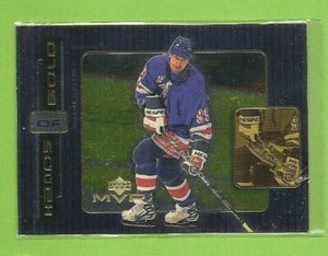 1999-00 Upper Deck MVP Hands of Gold #H1 Wayne Gretzky