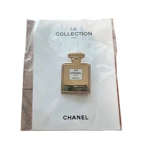 Chanel No. 5 Parfum Flakon Brosche Anstecknadel Neu im Paket - Bild 1 von 2