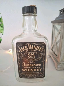 Botella vacía Jack Daniels media pinta etiqueta negra  - Imagen 1 de 9