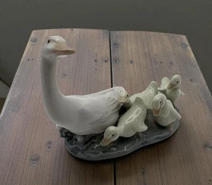 Lladro 1307 Little Ducks After Mother Porcelain Figurine Goose Goslings - Picture 1 of 9