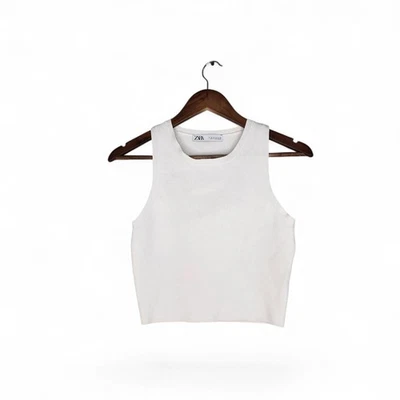 Top corto Zara tejido sin mangas en blanco talla M Foto 1 de 4