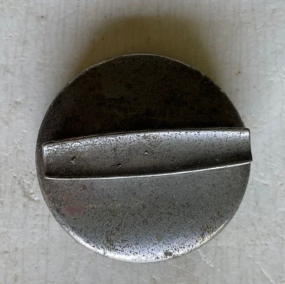 Tapa de gasolina AMC Hudson Nash Rambler 1955 1956 1957 apertura de 2 y 3/4" de diámetro y 1 y 1/8" Foto 1 de 4