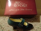 JUST THE RIGHT SHOE - PAR PLUIE WILLITTS - SUFFRAGETTE - #25041 - COA ! - JOLI !