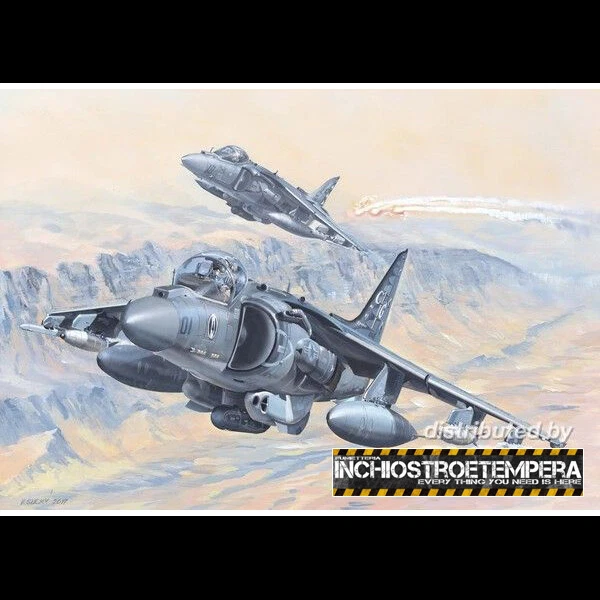 Hobby Boss: AV-8B Harrier II 1:18 Model Kit - Immagine 1 di 1