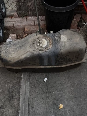 Tanque de combustible de gasolina para Nissan Xterra Frontier 2001-2004 Foto 1 de 3