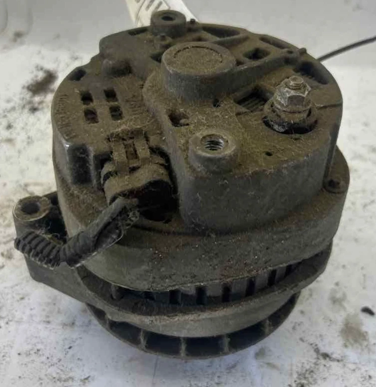 Fits 1996-2000 Chevrolet Tahoe, Alternator, OEM:321107 Foto 1 de 3
