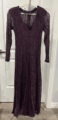 Maxi Vestido Nostalgia Borgoña Encaje Bruja Capricho Gótico Talla Pequeña Foto 1 de 4