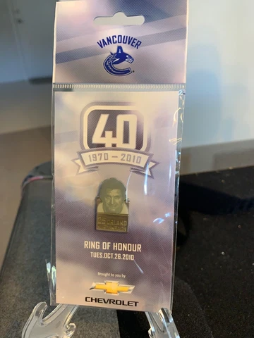 2010 Orland Kurtenbach Ring Of Honor Pinback - Vancouver Canucks Cover