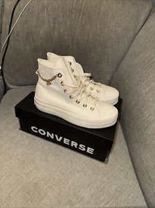 Zapatillas Converse Chuck Taylor All Star Lift Hi Heart en blanco Reino Unido 4 - Imagen 1 de 5