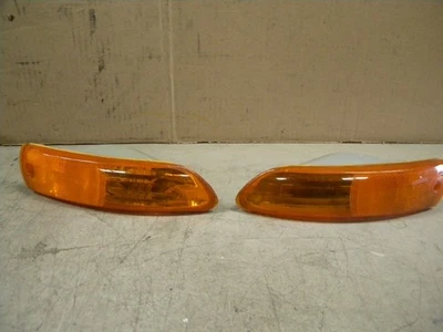 2002 Mitsubishi eclipse Factory front bumper light lens amber signal light lens - Image 1 of 4