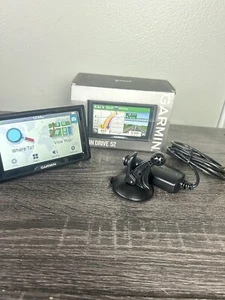Garmin Drive 52 GPS Navigator Bundle Autohalterung und Ladegerät Touchscreen *getestet - Bild 1 von 7