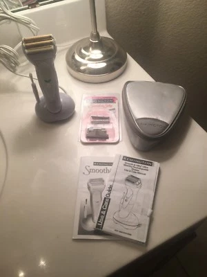 Afeitadora REMINGTON Lady suave y sedosa cortadora de bobinas adicionales recargable húmeda/seca Foto 1 de 4
