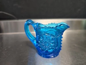 L.E.SMITH BLUE RINGED STAR, CREAMER, SAWTOOTH EDGE 2" - Picture 1 of 7