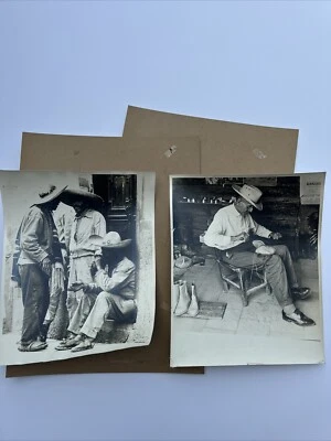 LOTE DE 2 FOTOGRAFÍAS DE HARRY CROSBY RETRATO FOTÓGRAFO FAMOSO HOMBRES MEXICANOS Foto 1 de 4